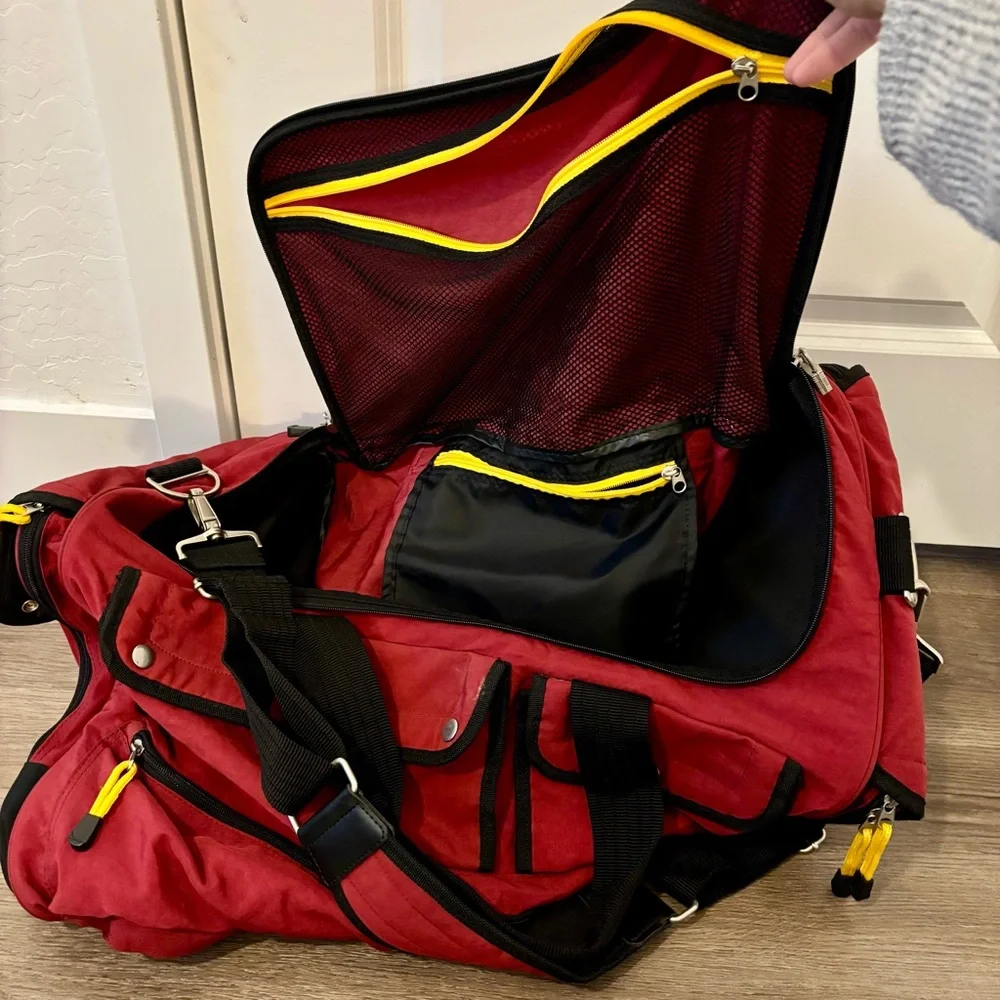 cougaroo utilitarian duffle